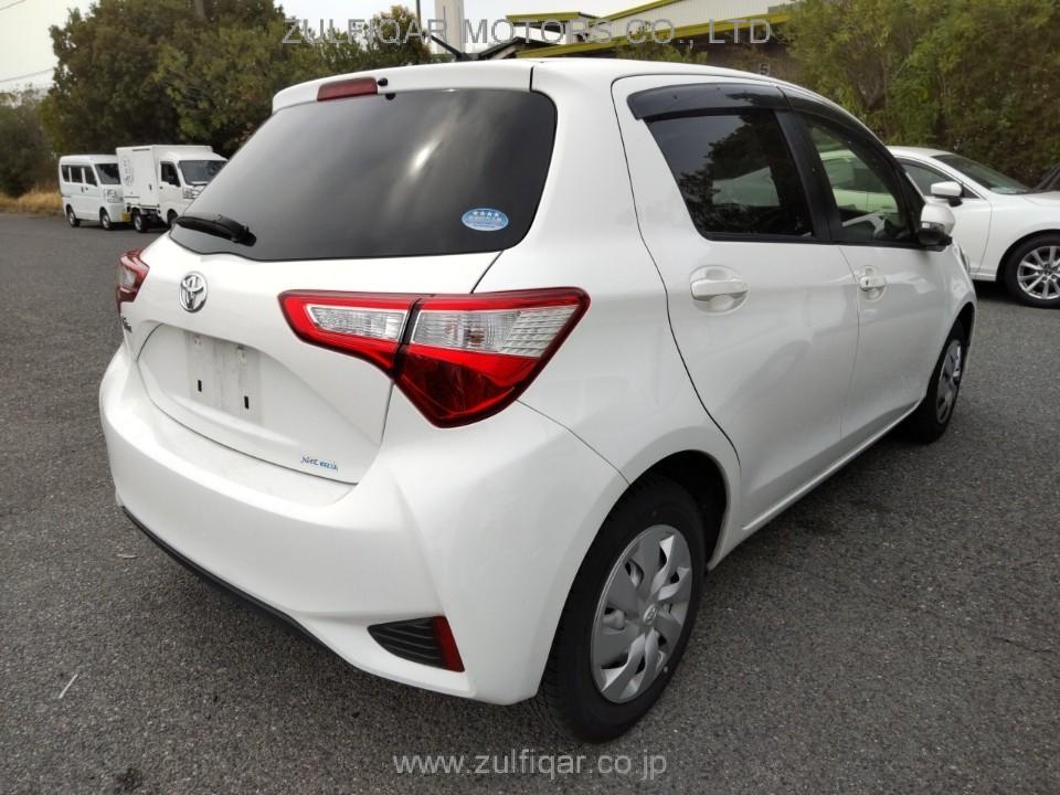 TOYOTA VITZ 2018 Image 2