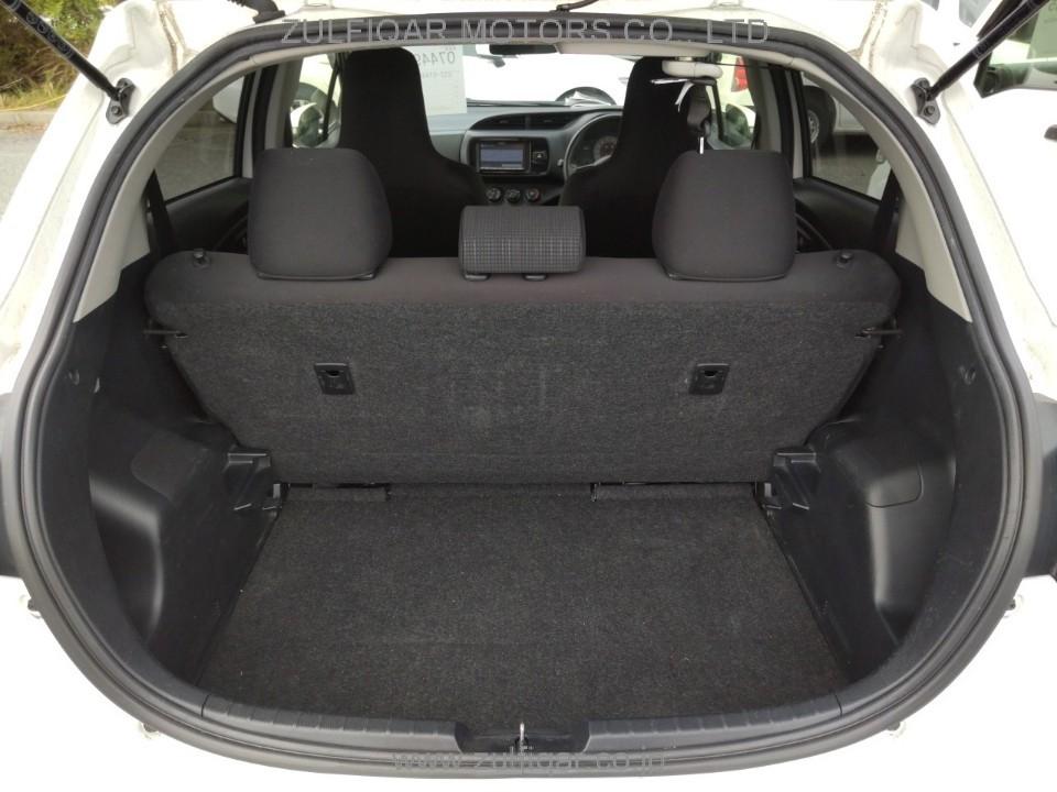 TOYOTA VITZ 2018 Image 7