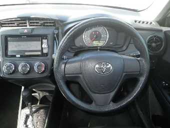 TOYOTA COROLLA AXIO 2018 Image 4