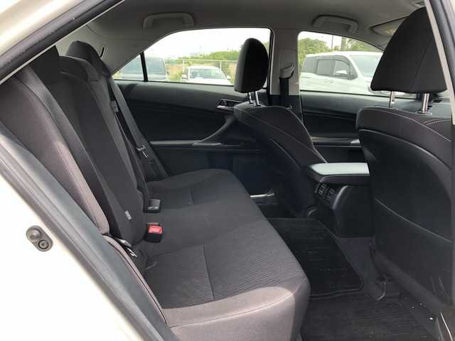 TOYOTA MARK X 2018 Image 19