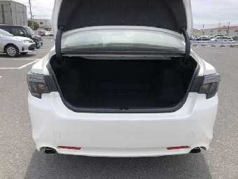 TOYOTA MARK X 2018 Image 10