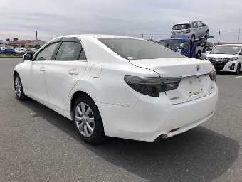 TOYOTA MARK X 2018 Image 12