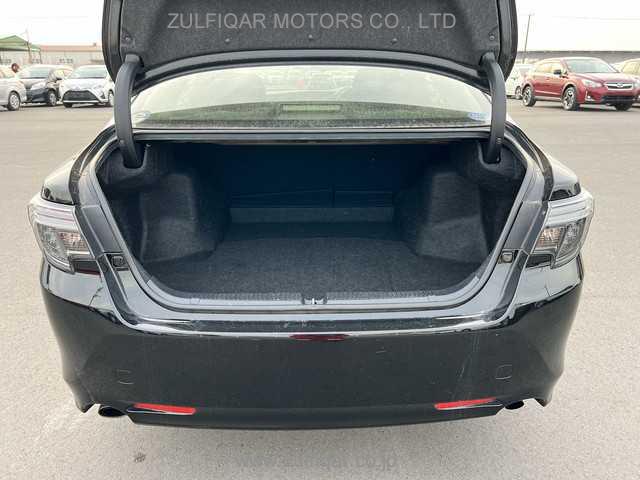 TOYOTA MARK X 2019 Image 9