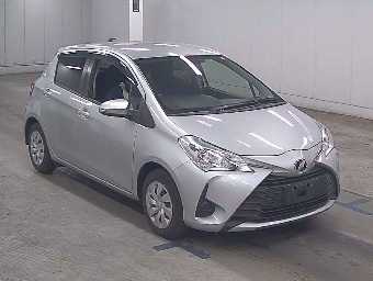 TOYOTA VITZ 2017 Image 1