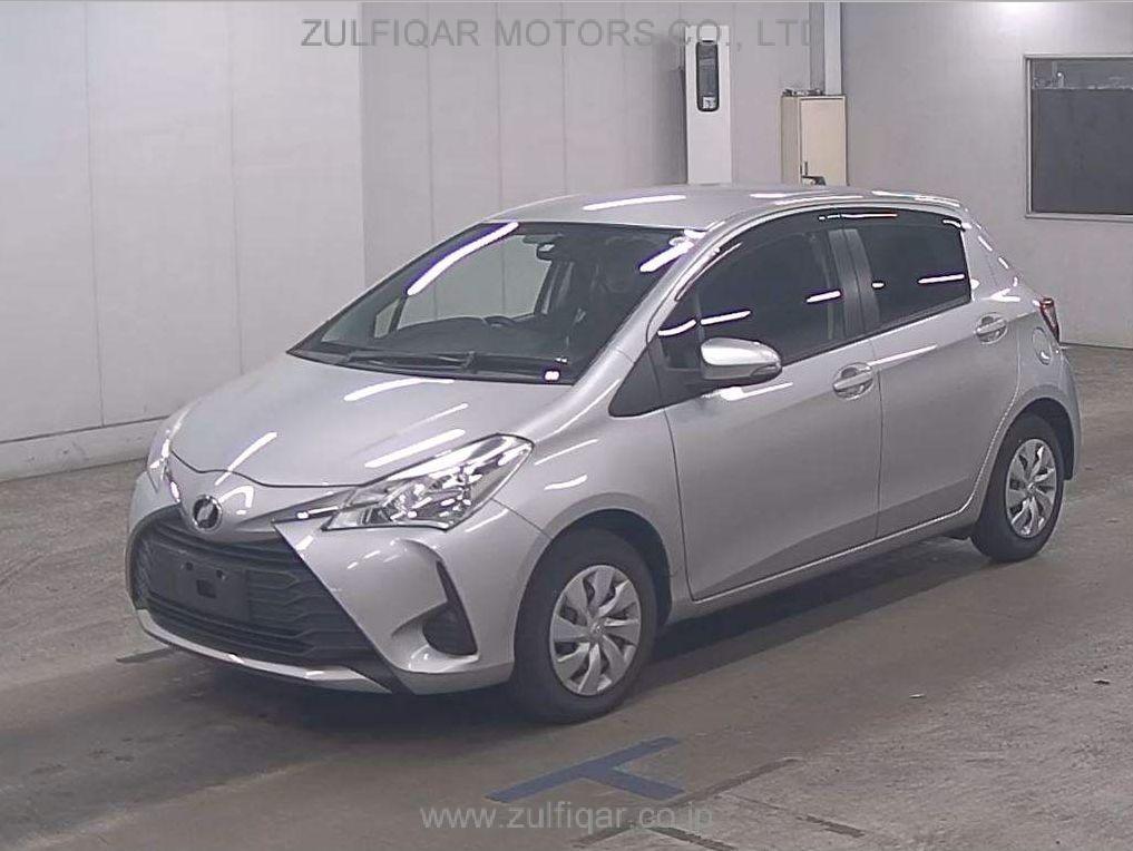 TOYOTA VITZ 2017 Image 4