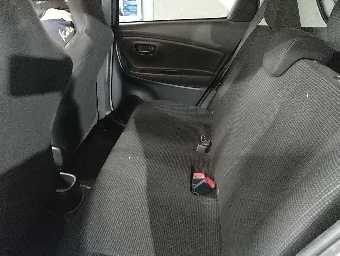 TOYOTA VITZ 2017 Image 6