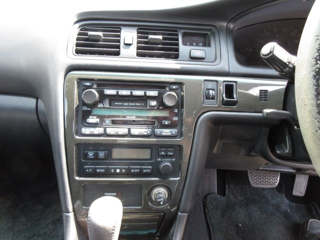 TOYOTA MARK II 2000 Image 21