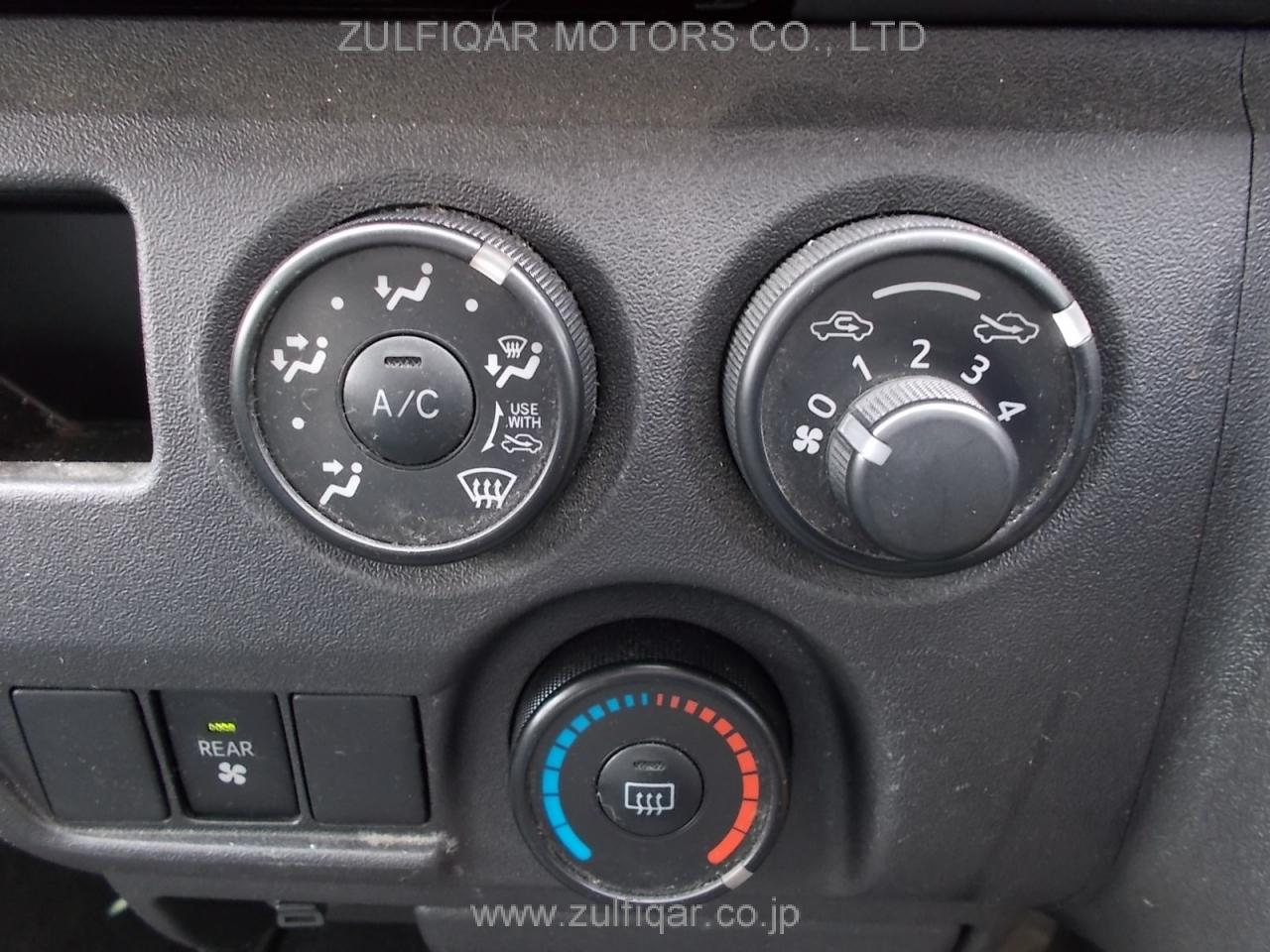 TOYOTA HIACE WAGON 2017 Image 11