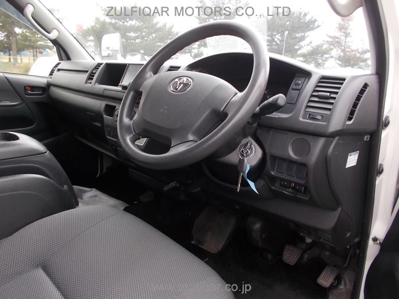 TOYOTA HIACE WAGON 2017 Image 8