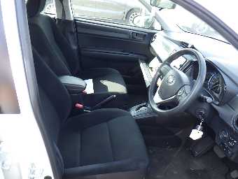 TOYOTA COROLLA AXIO 2018 Image 14