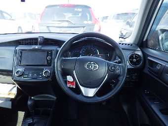 TOYOTA COROLLA AXIO 2018 Image 17