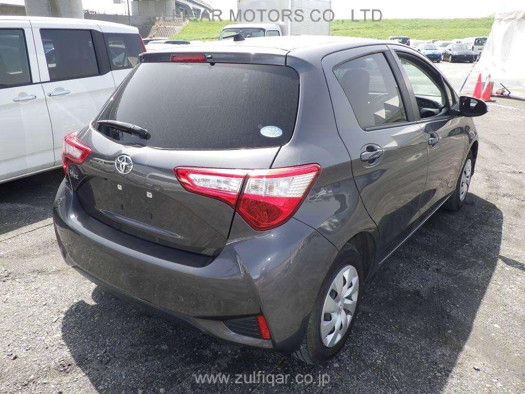 TOYOTA VITZ 2018 Image 2