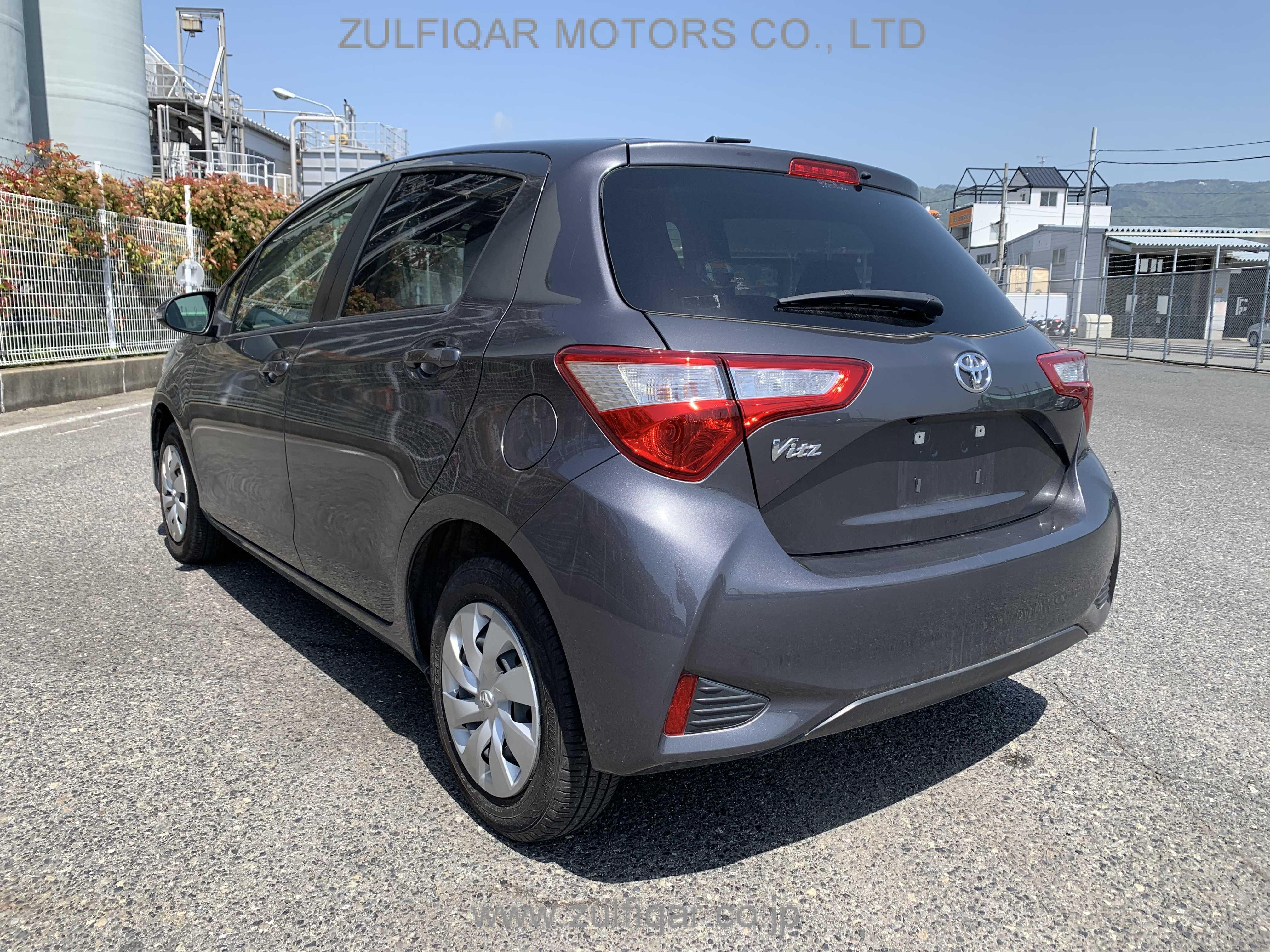 TOYOTA VITZ 2018 Image 24