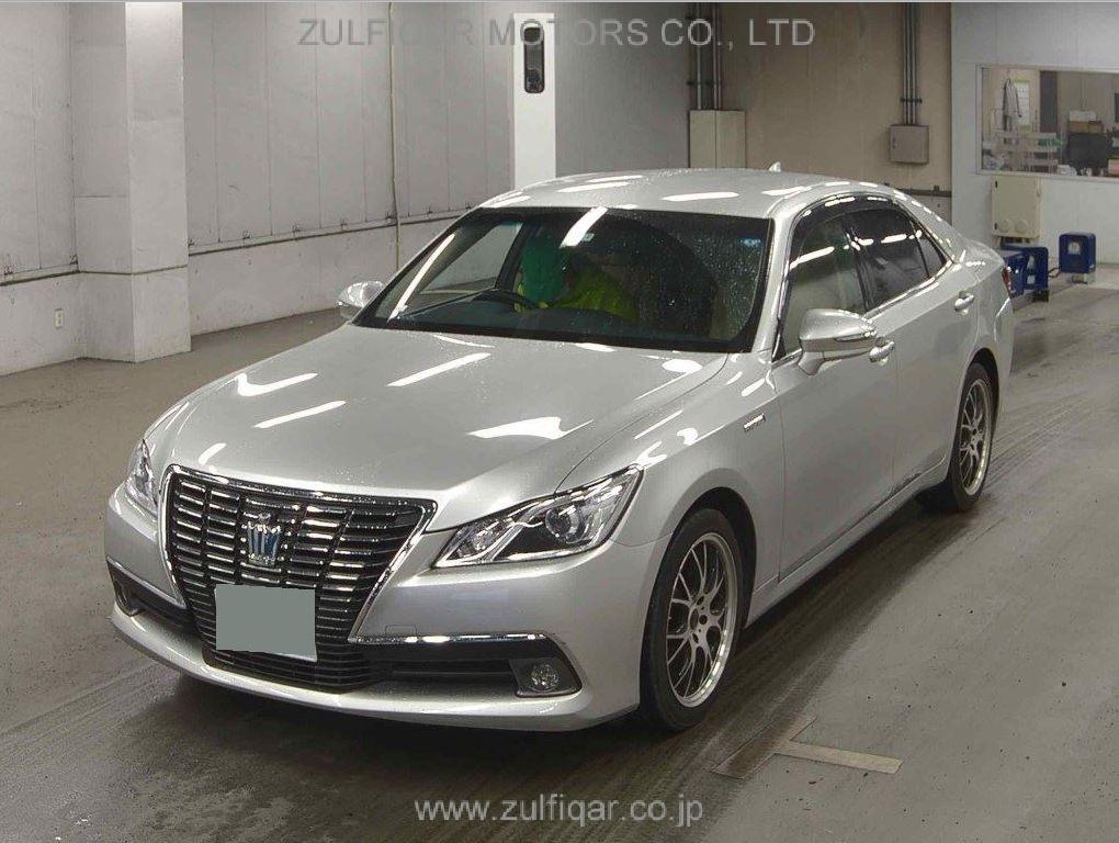 TOYOTA CROWN HYBRID 2013 Image 4