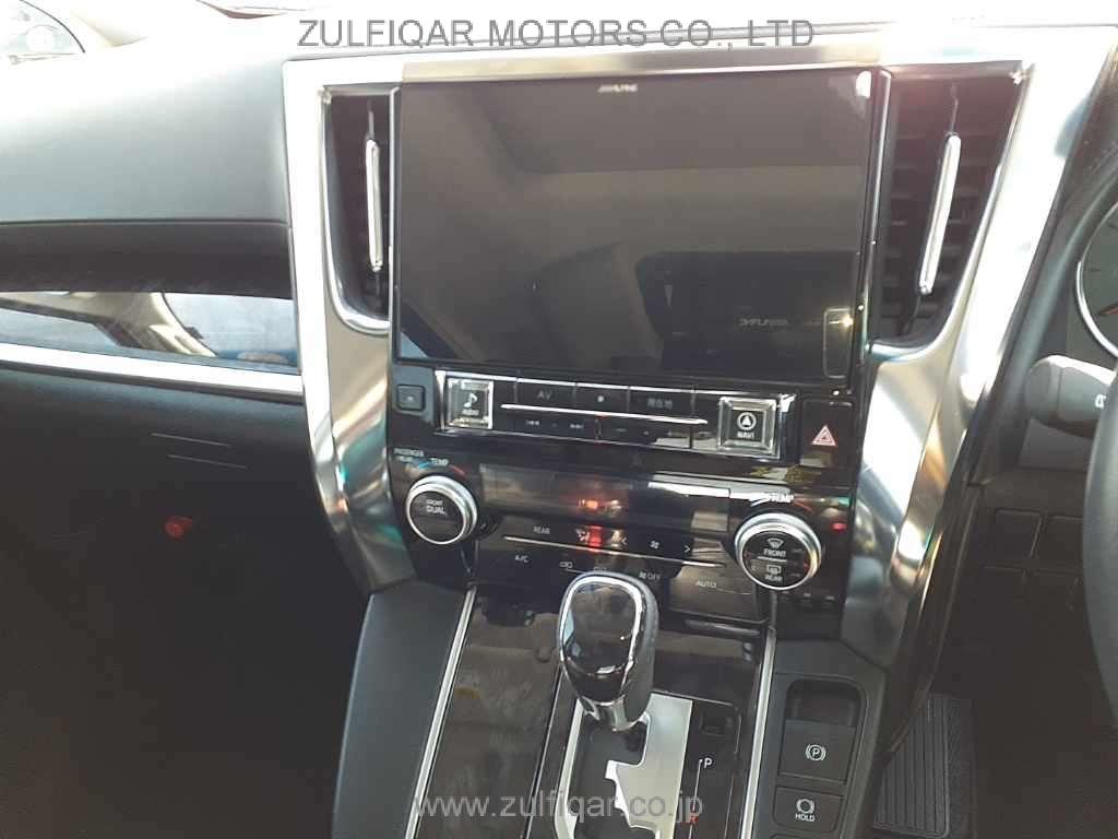 TOYOTA VELLFIRE 2019 Image 10