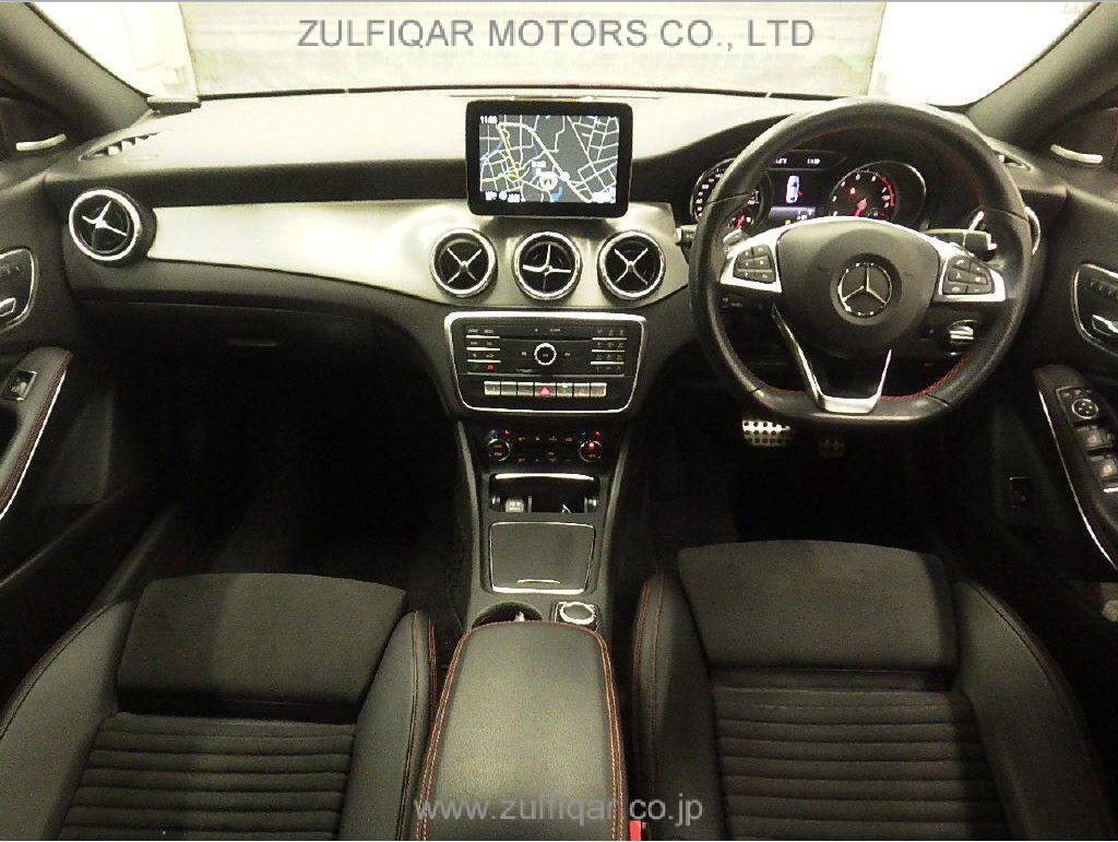 MERCEDES BENZ CLA CLASS 2018 Image 3