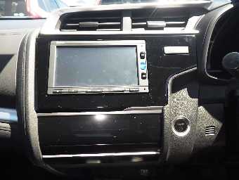 HONDA FIT HYBRID 2017 Image 10