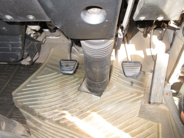 ISUZU ELF DUMP TRUCK 2000 Image 31