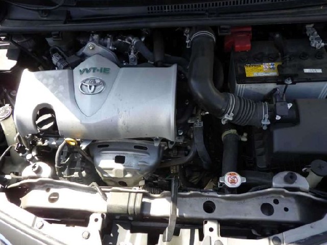 TOYOTA VITZ 2019 Image 20