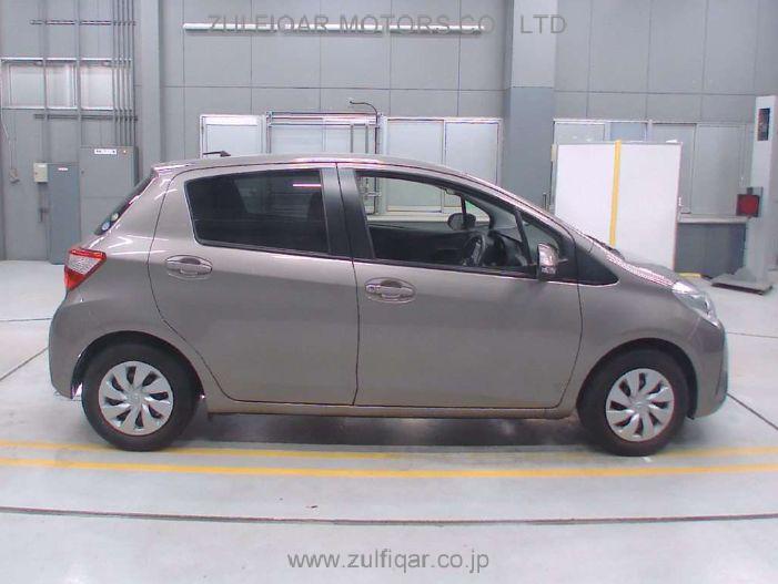 TOYOTA VITZ 2019 Image 3