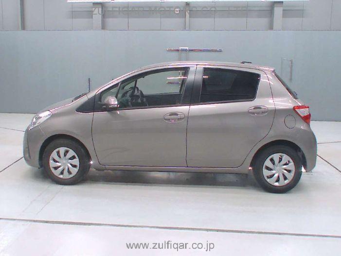 TOYOTA VITZ 2019 Image 4