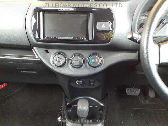 TOYOTA VITZ 2019 Image 9