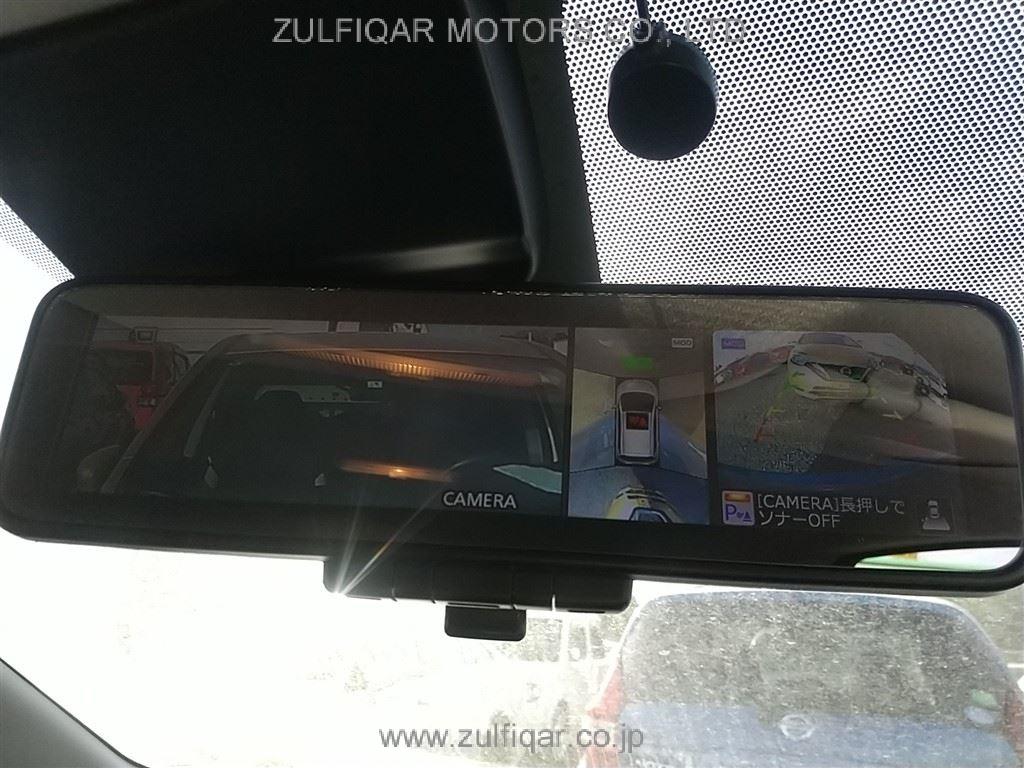 NISSAN NOTE 2019 Image 12