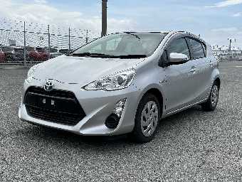 TOYOTA AQUA 2017 Image 1