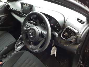 TOYOTA YARIS 2021 Image 7