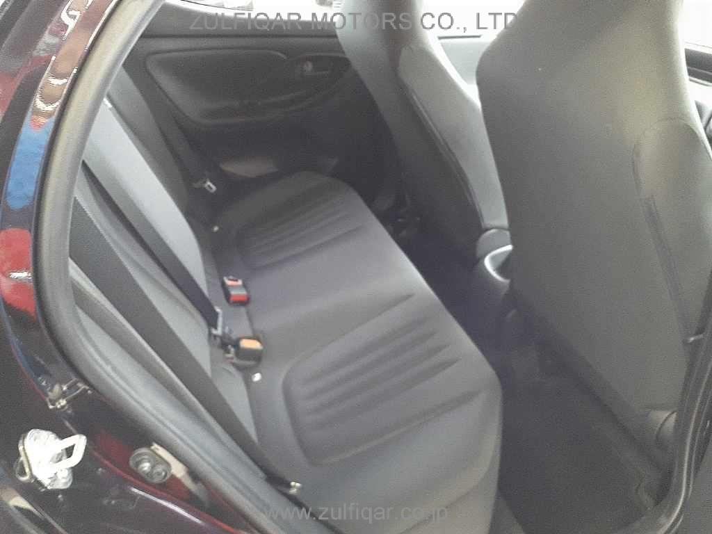 TOYOTA YARIS 2021 Image 10