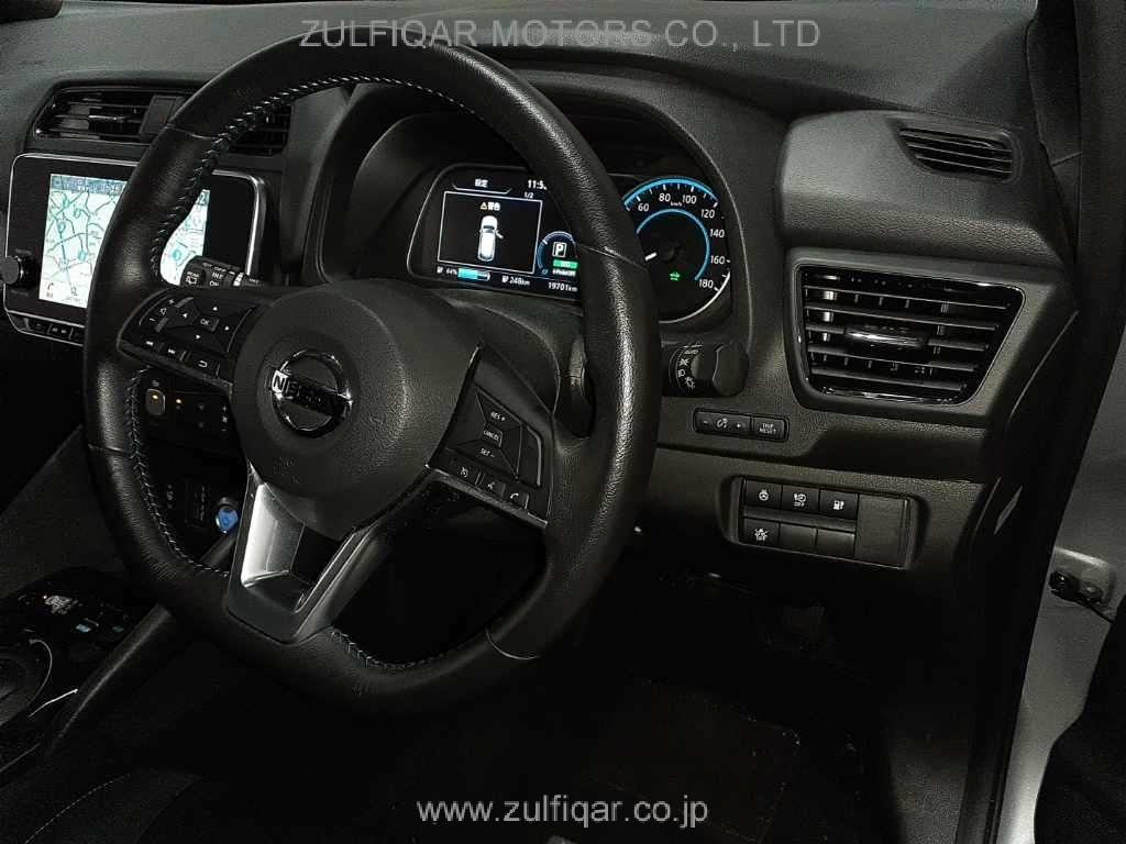 NISSAN LEAF 2020 Image 7