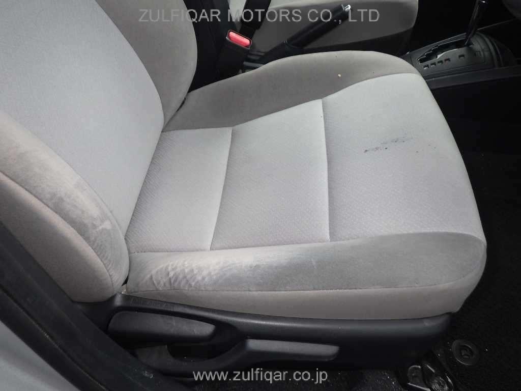 TOYOTA COROLLA AXIO 2015 Image 8