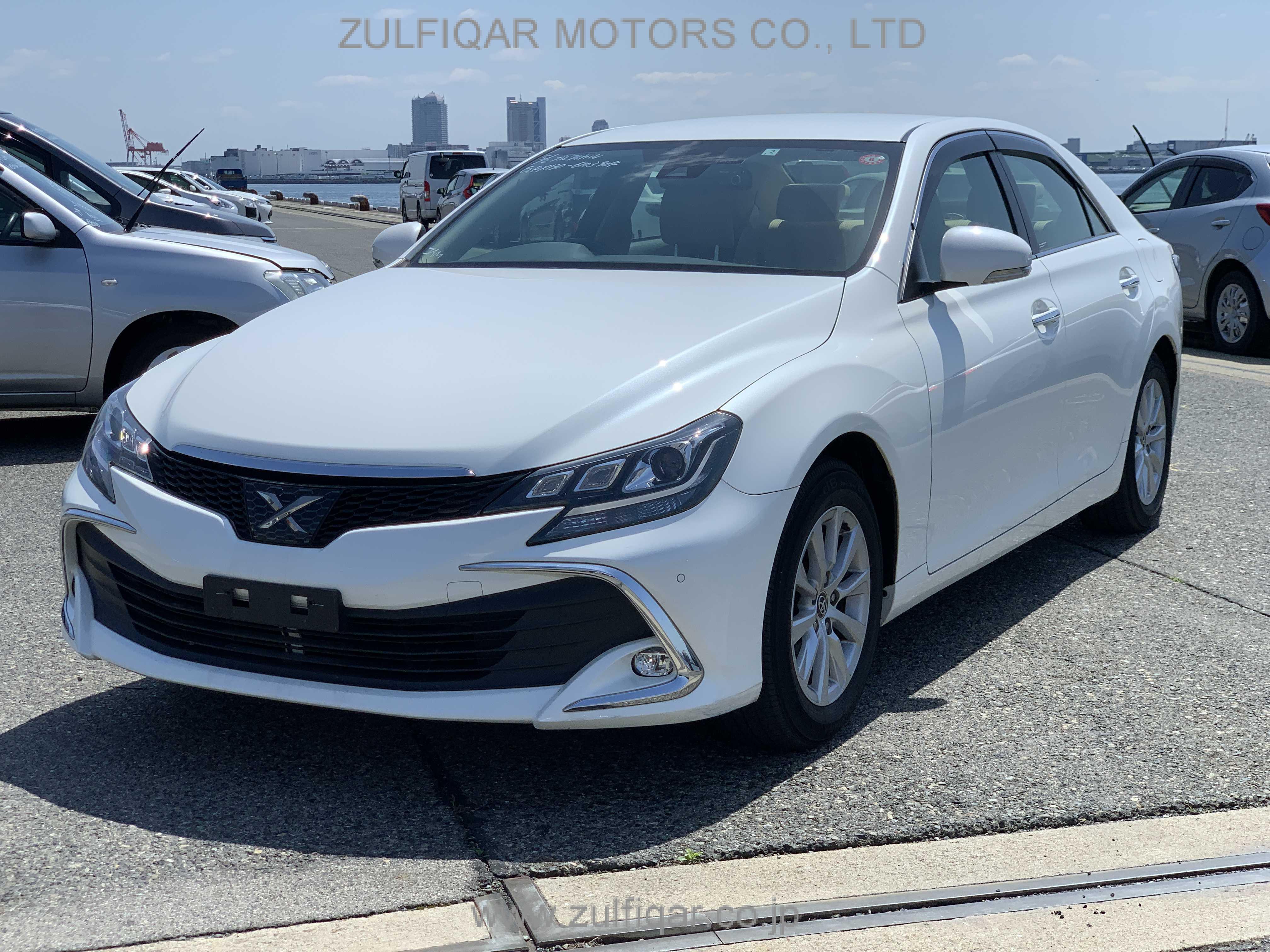 TOYOTA MARK X 2017 Image 2
