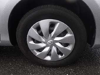 TOYOTA VITZ 2018 Image 17