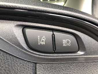 TOYOTA VITZ 2018 Image 7