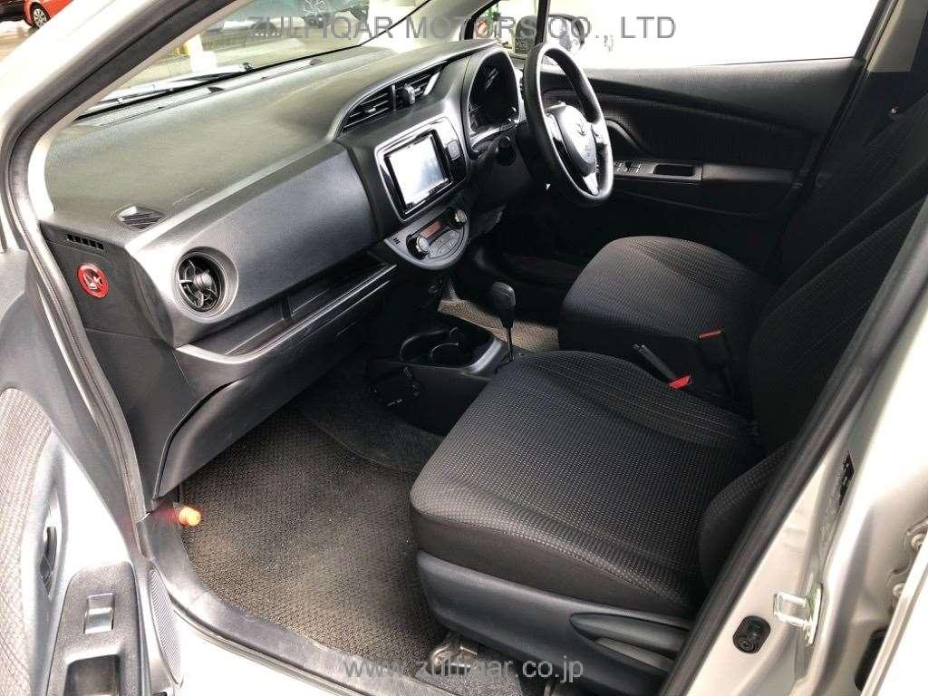 TOYOTA VITZ 2018 Image 10