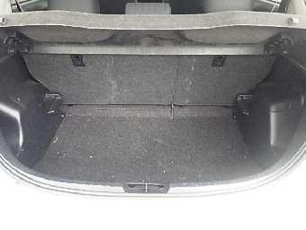 TOYOTA VITZ 2018 Image 16