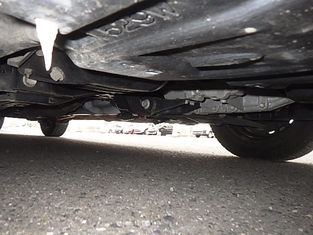 TOYOTA VITZ 2018 Image 27