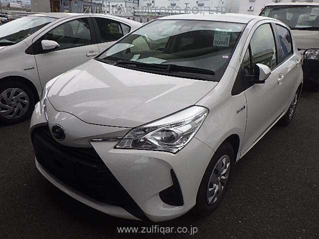 TOYOTA VITZ 2018 Image 10