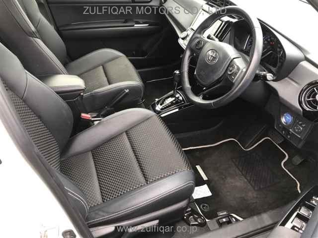 TOYOTA COROLLA AXIO 2016 Image 3