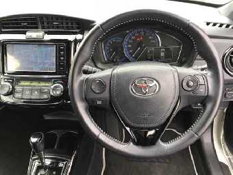 TOYOTA COROLLA AXIO 2016 Image 7