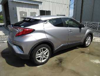 TOYOTA C-HR 2020 Image 2