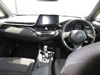 TOYOTA C-HR 2020 Image 6