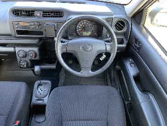 TOYOTA PROBOX 2018 Image 9