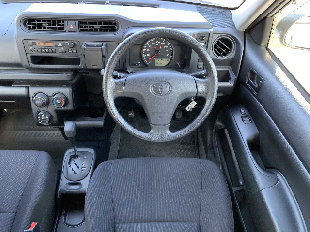 TOYOTA PROBOX 2018 Image 19