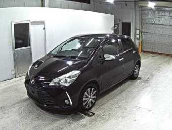 TOYOTA VITZ 2017 Image 4