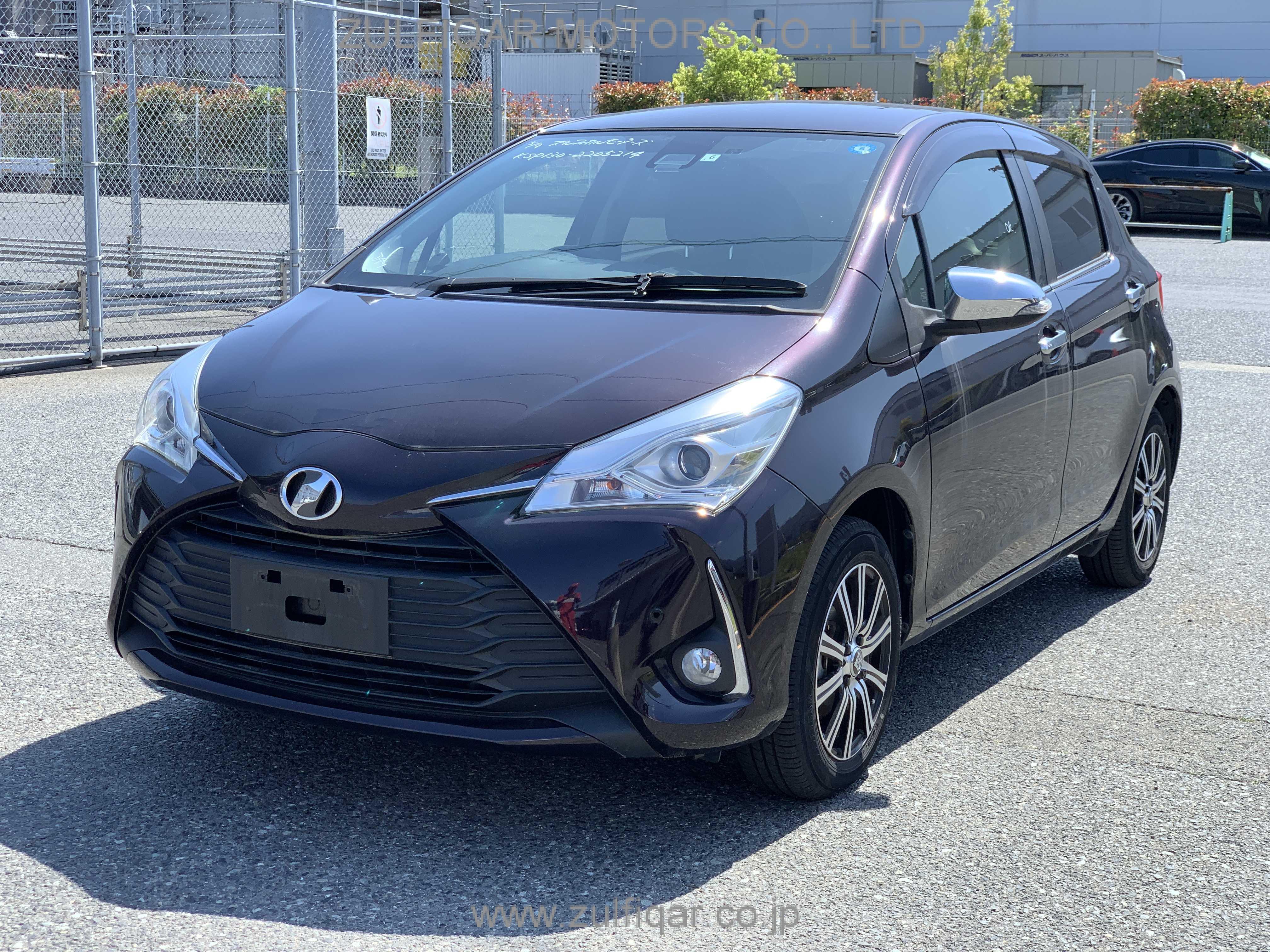 TOYOTA VITZ 2017 Image 9