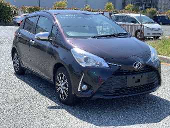 TOYOTA VITZ 2017 Image 10