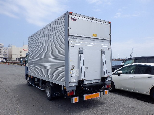 ISUZU ELF TRUCK 2010 Image 19