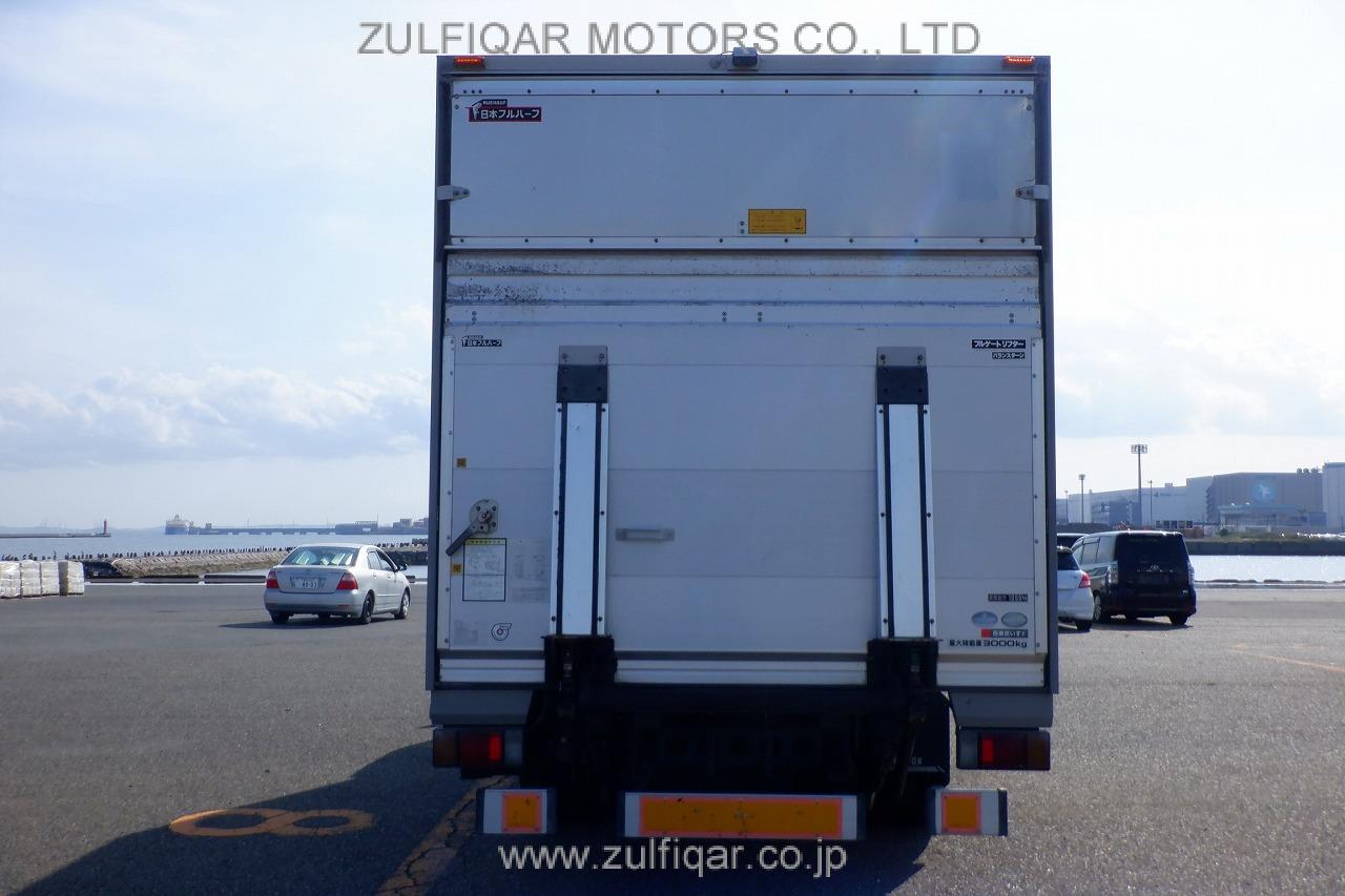 ISUZU ELF TRUCK 2010 Image 24